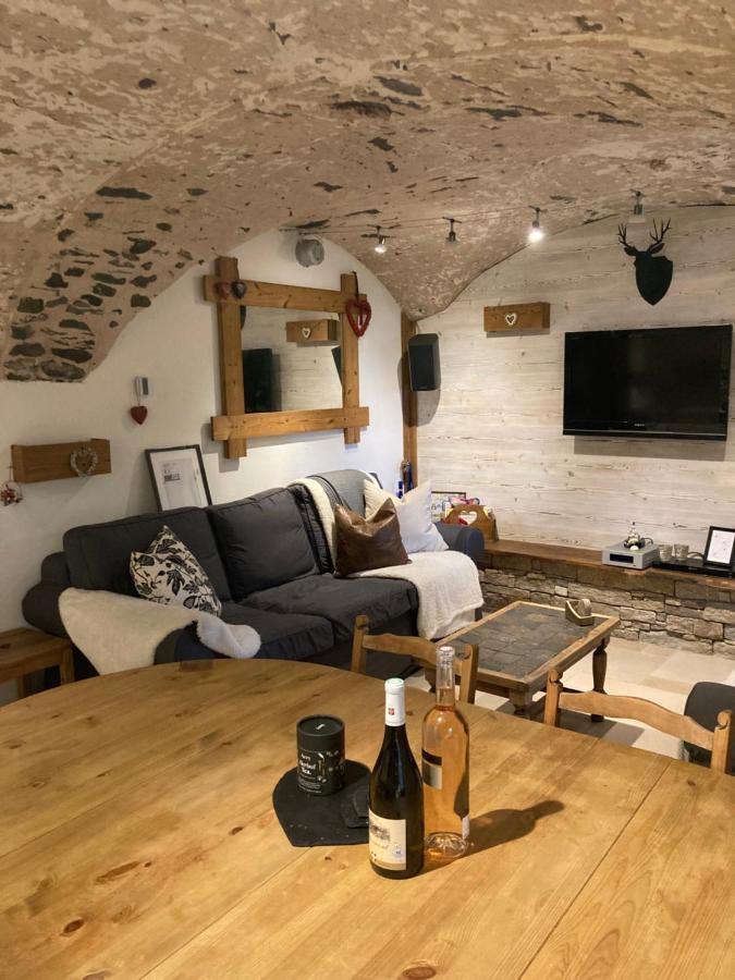 Two Bedroom Apartment La Voute, Chandon Near Meribel - Sleeps 4 Adults Or 2 Adults And 3 Children Les Allues Zewnętrze zdjęcie